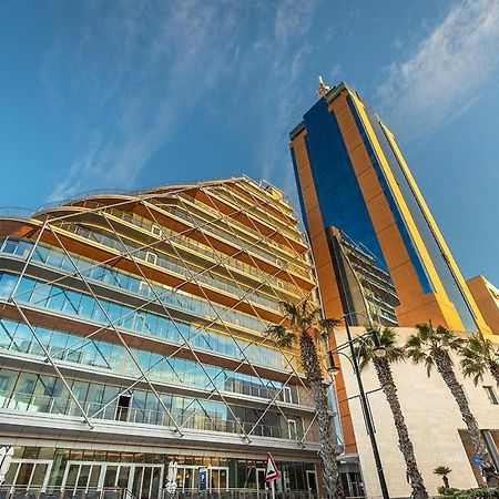 Splendid 2Br Apartment, Steps To St Georges Bay Saint Julian's Exterior foto